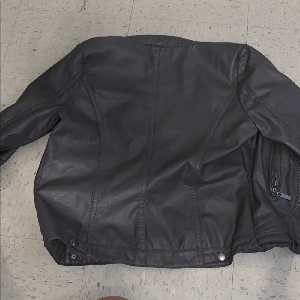 Bomber Jacket - Picture 3 of 3